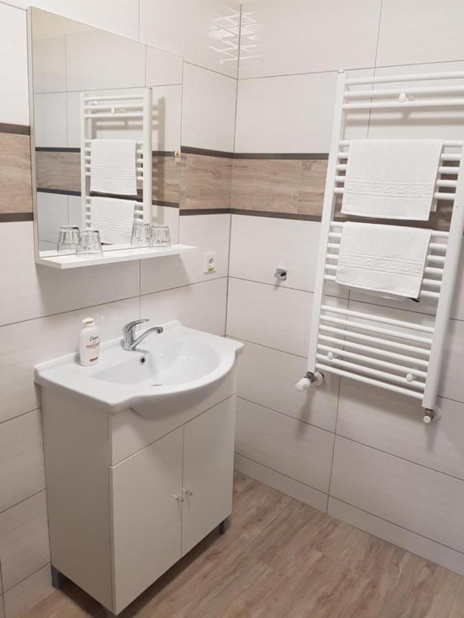 לינה וארוחת בוקר סאטו מארה Casa Irinella מראה חיצוני תמונה